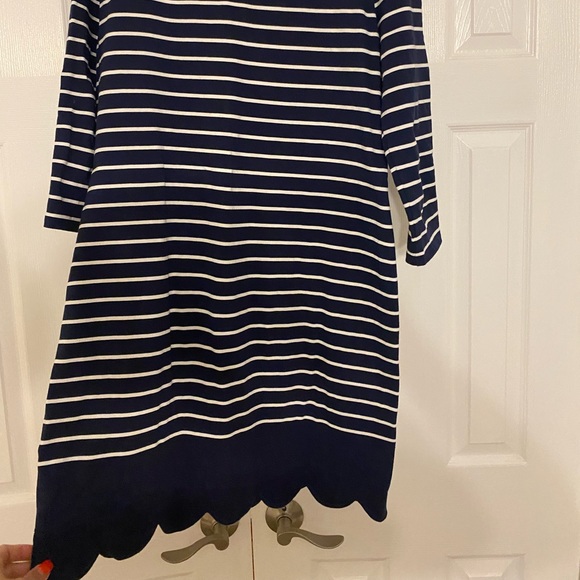 Vineyard Vines - Striped Scalloped Hem Dress - Navy and White - Size Medium - Picture 3 of 3